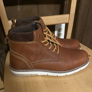 Furrow Mens Dover winter boot Size 10 BRAND NEW